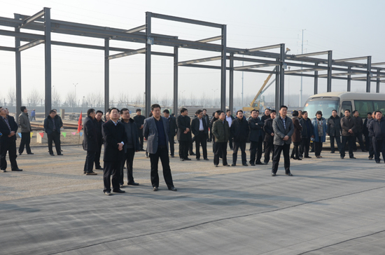 1604389205100416qc5O.jpg 20150112133162166216.jpg